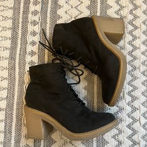 Women’s Forever 21 Brown Tie-Up Boots